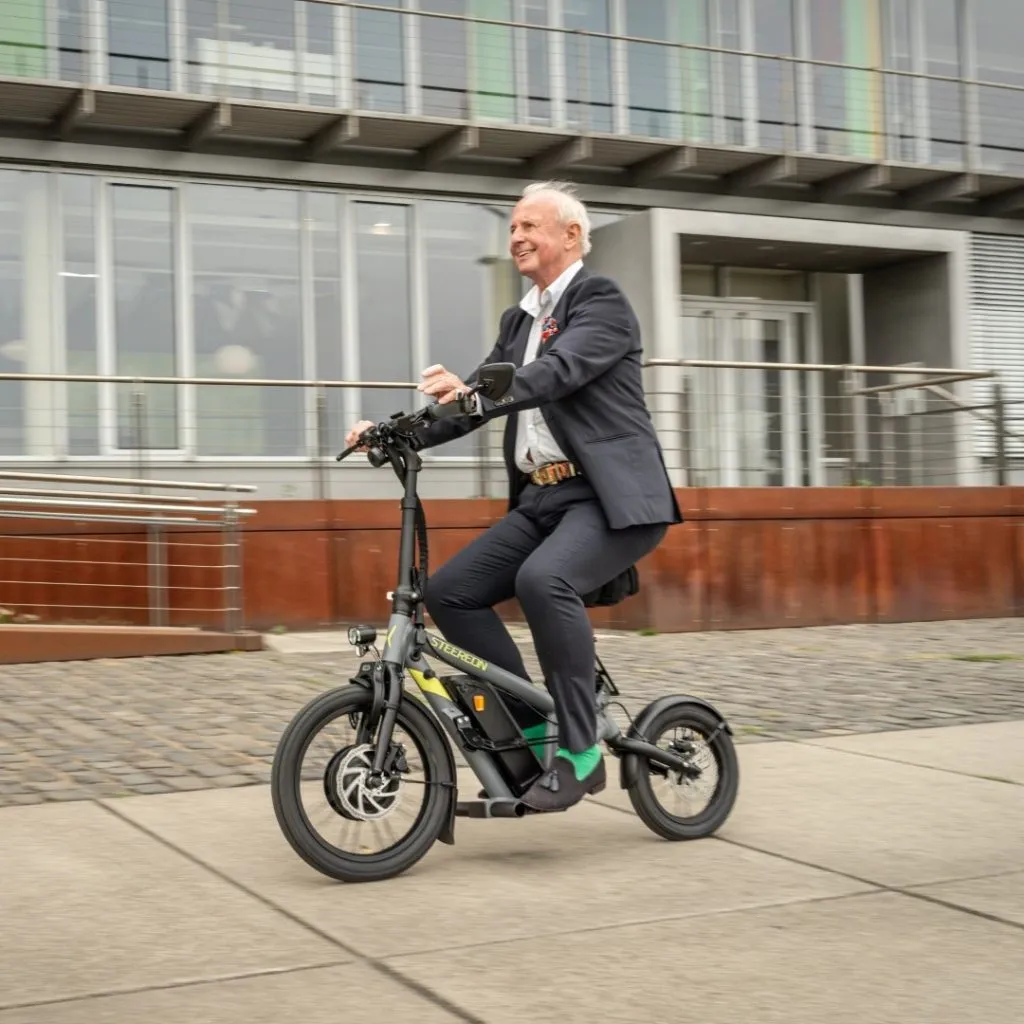 E Scooter mit Sitz deutscher Hersteller - STEEREON C30